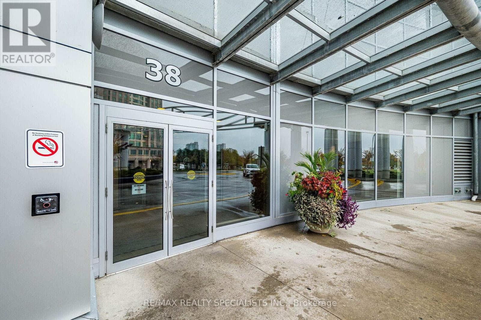 Photo of 2803 - 38 LEE CENTRE DRIVE