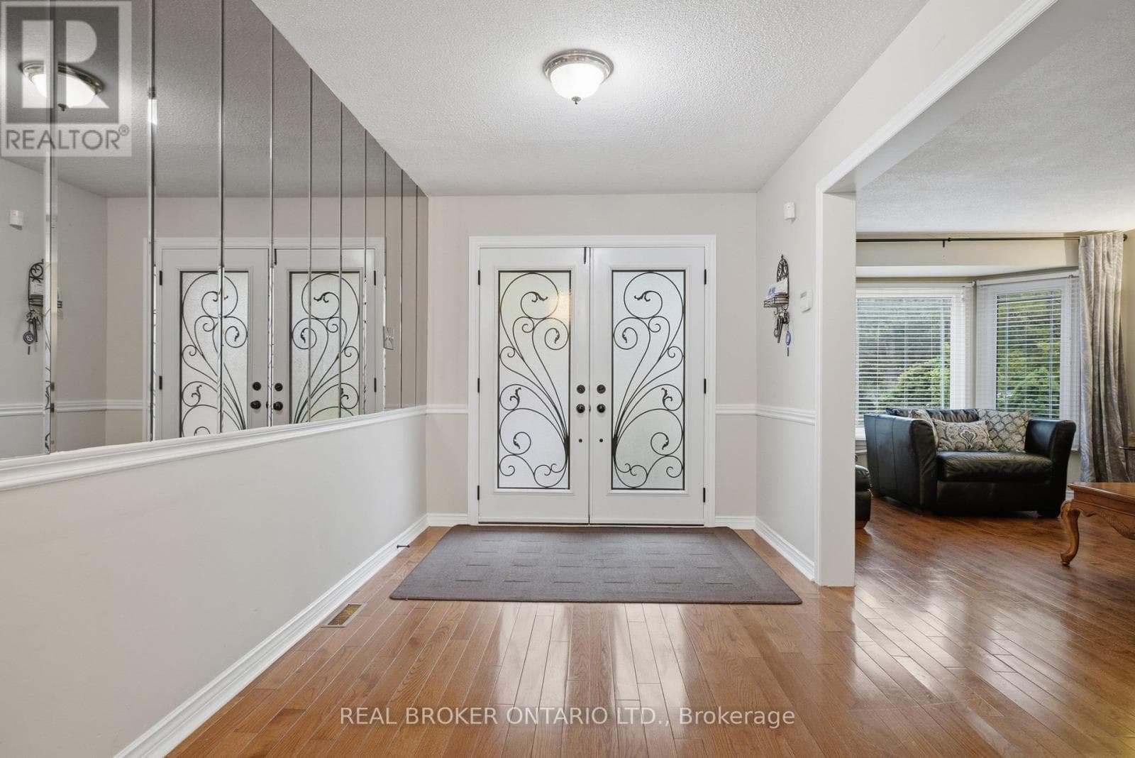Photo of 1356 MAPLERIDGE CRESCENT