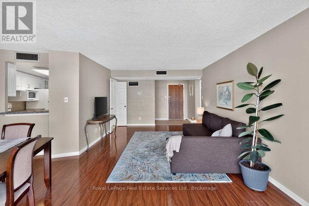 Photo of 1105 - 1240 MARLBOROUGH COURT