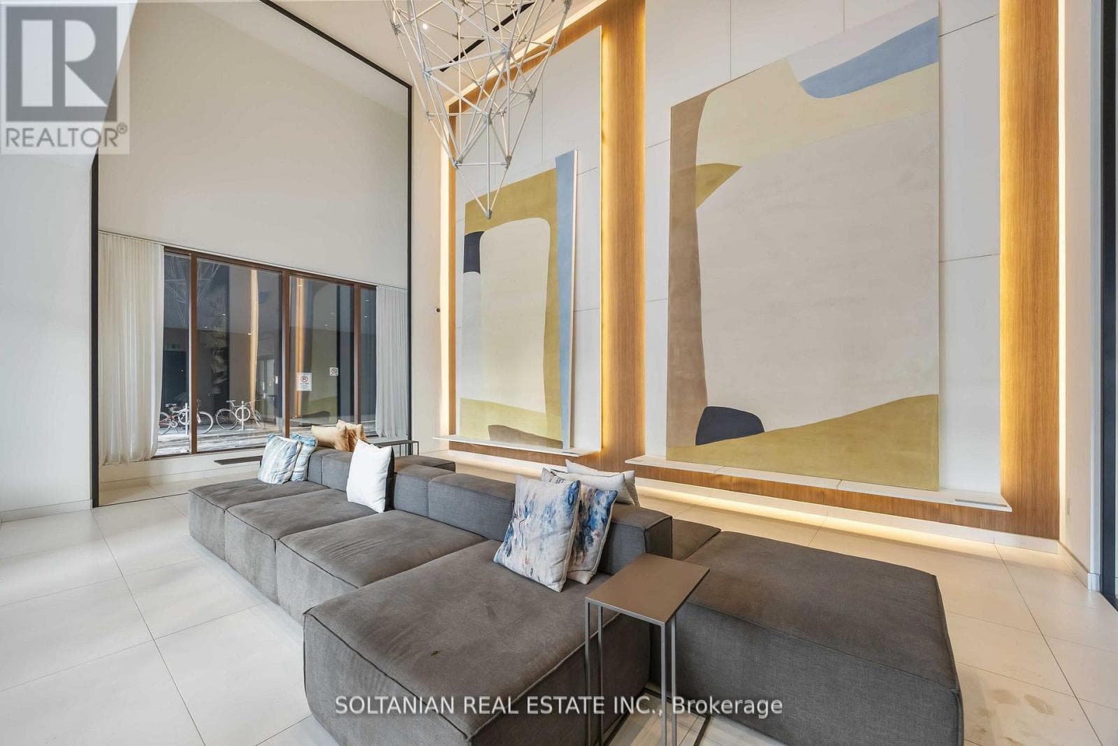 Photo of 719 - 15 LOWER JARVIS STREET