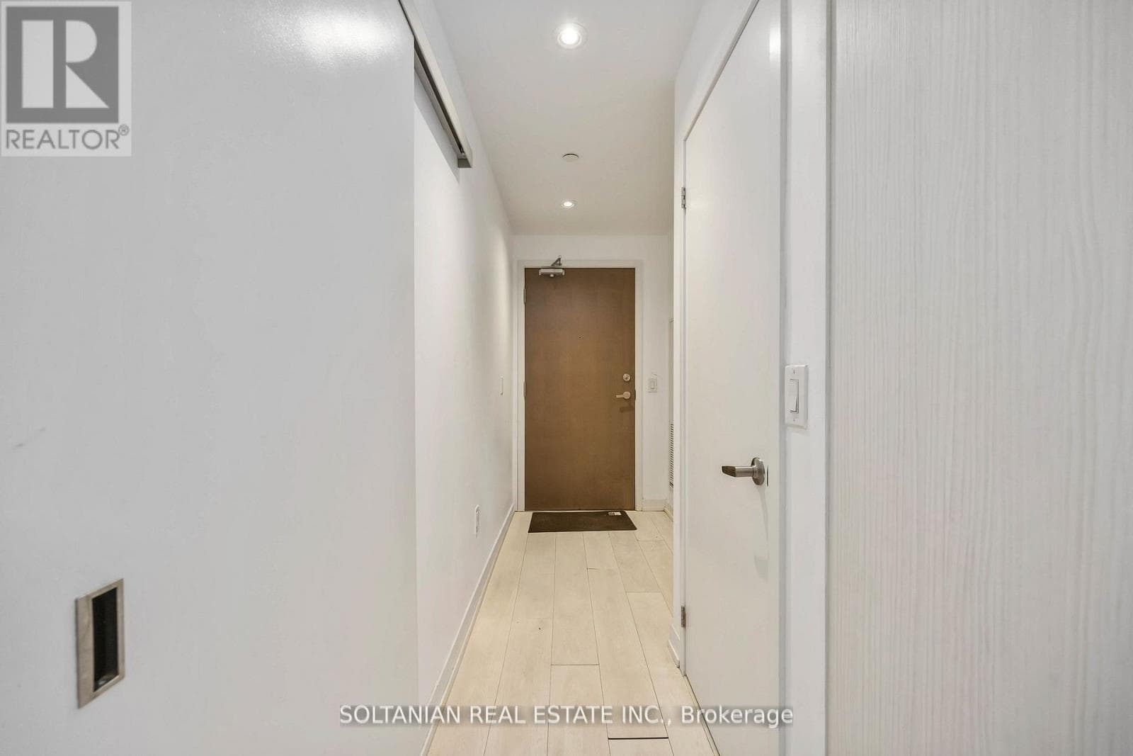 Photo of 719 - 15 LOWER JARVIS STREET