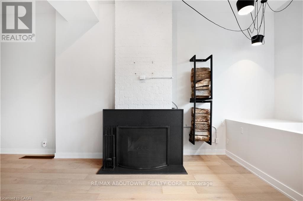 Photo of 105 - 676 RICHMOND STREET W