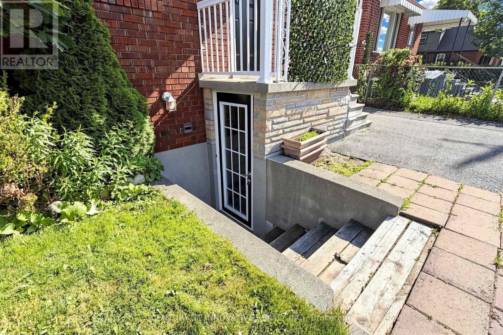Photo of 59 MANITOBA STREET