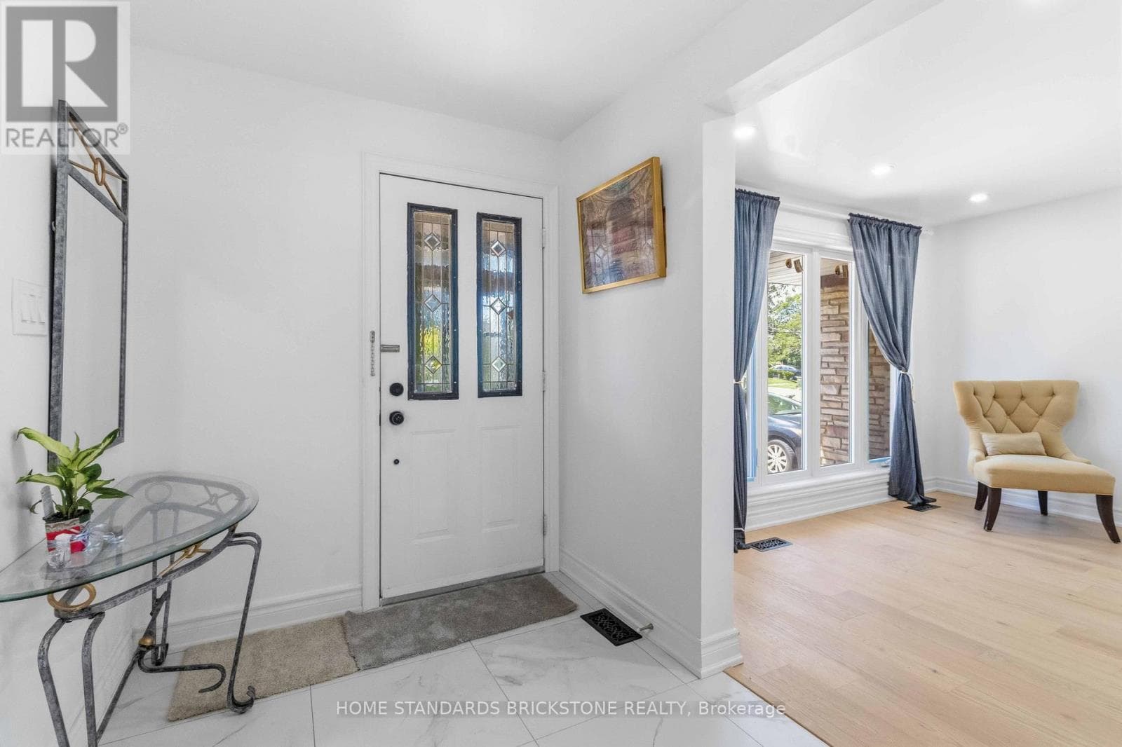 Photo of 220 TORRESDALE AVENUE