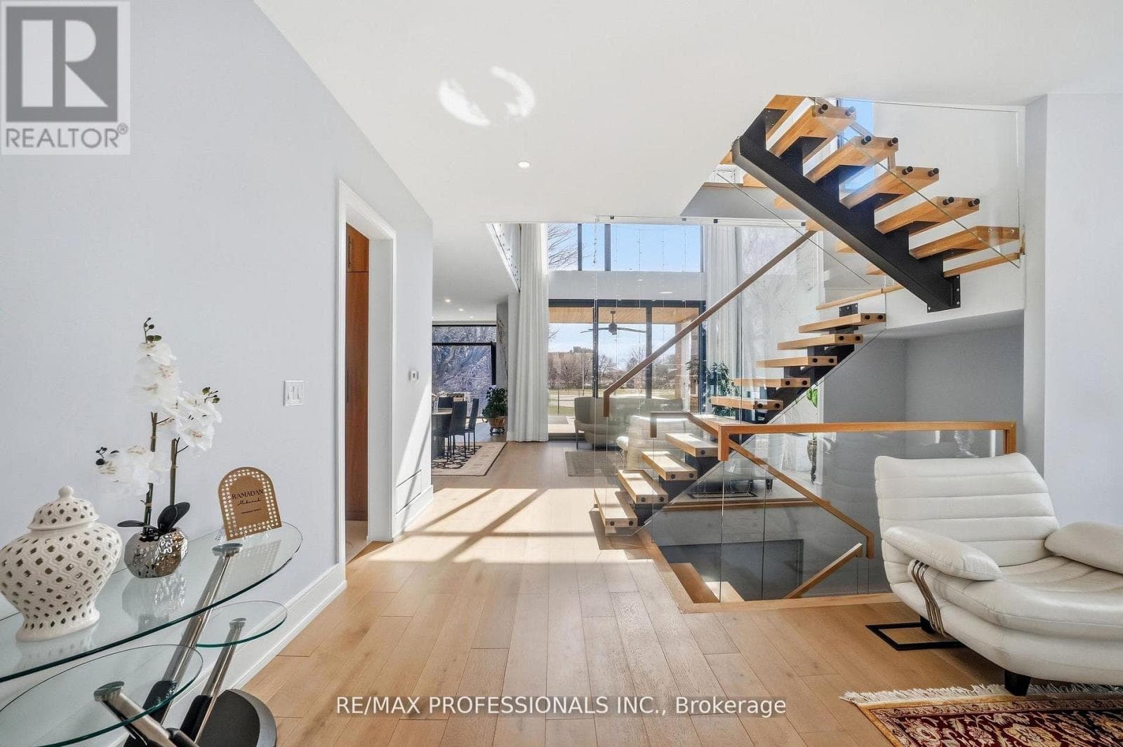 Photo of 2206 UTLEY ROAD