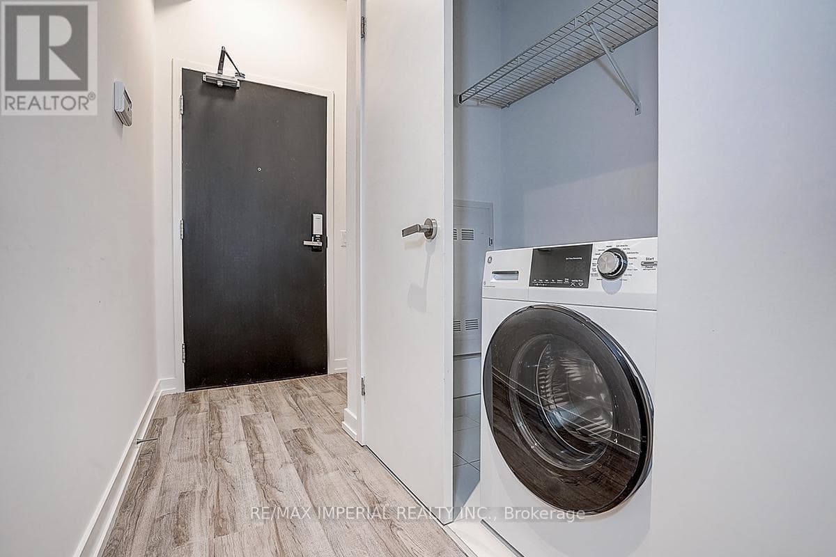 Photo of 710 - 77 SHUTER STREET