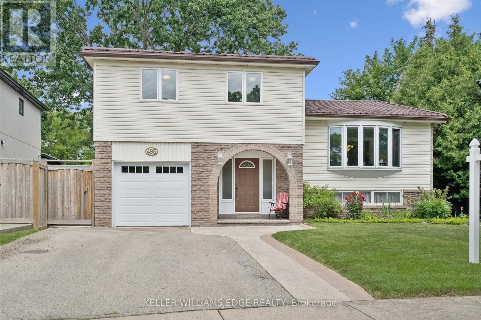 Photo of 495 TIPPERTON CRESCENT