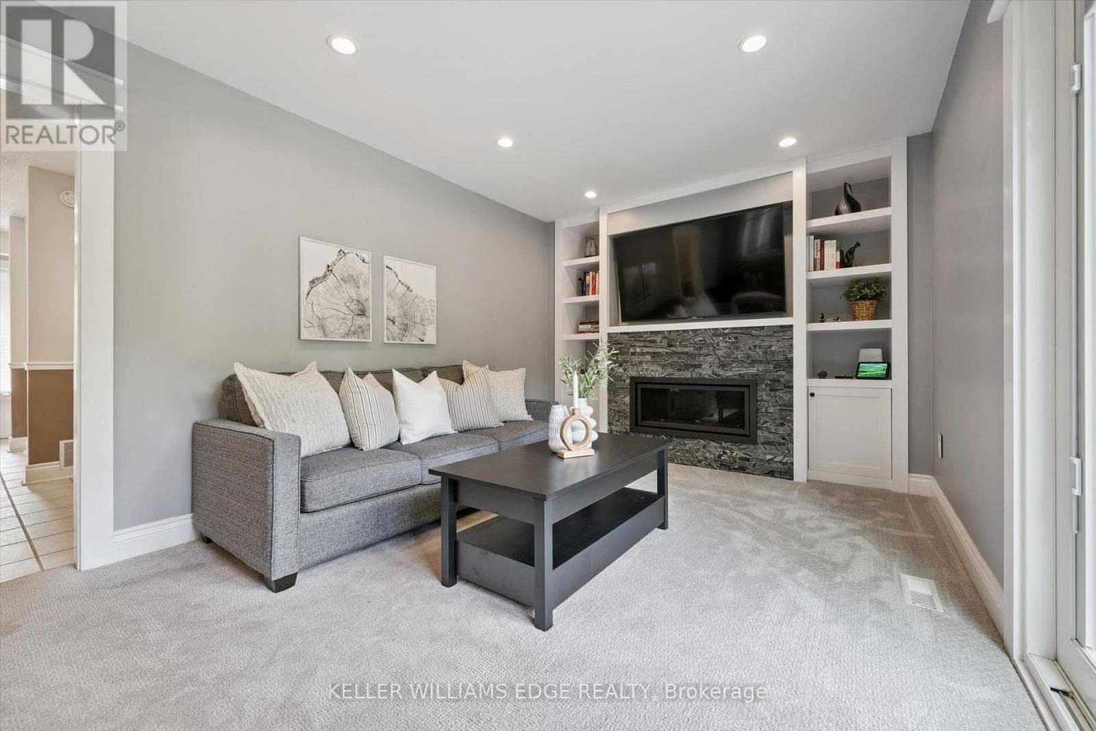 Photo of 495 TIPPERTON CRESCENT