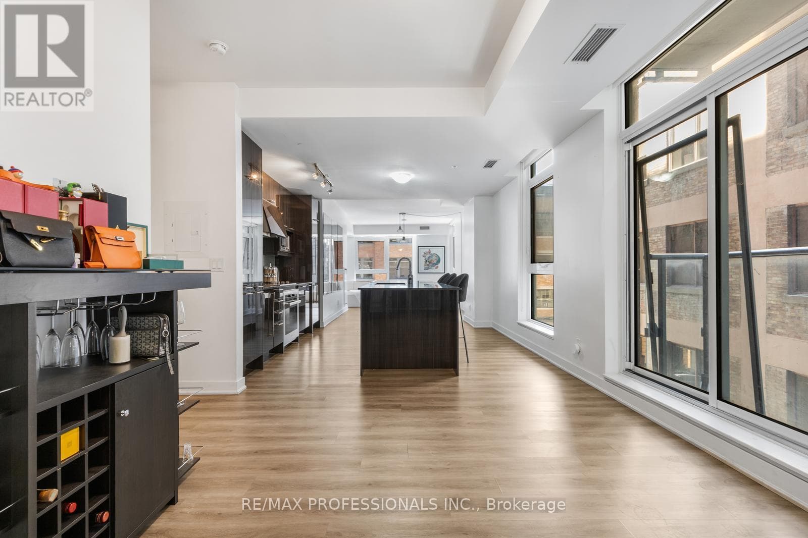 Photo of 325 - 30 NELSON STREET