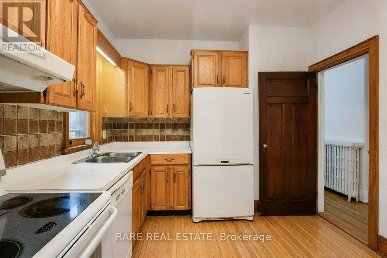 Photo of 224 ELLIS AVENUE