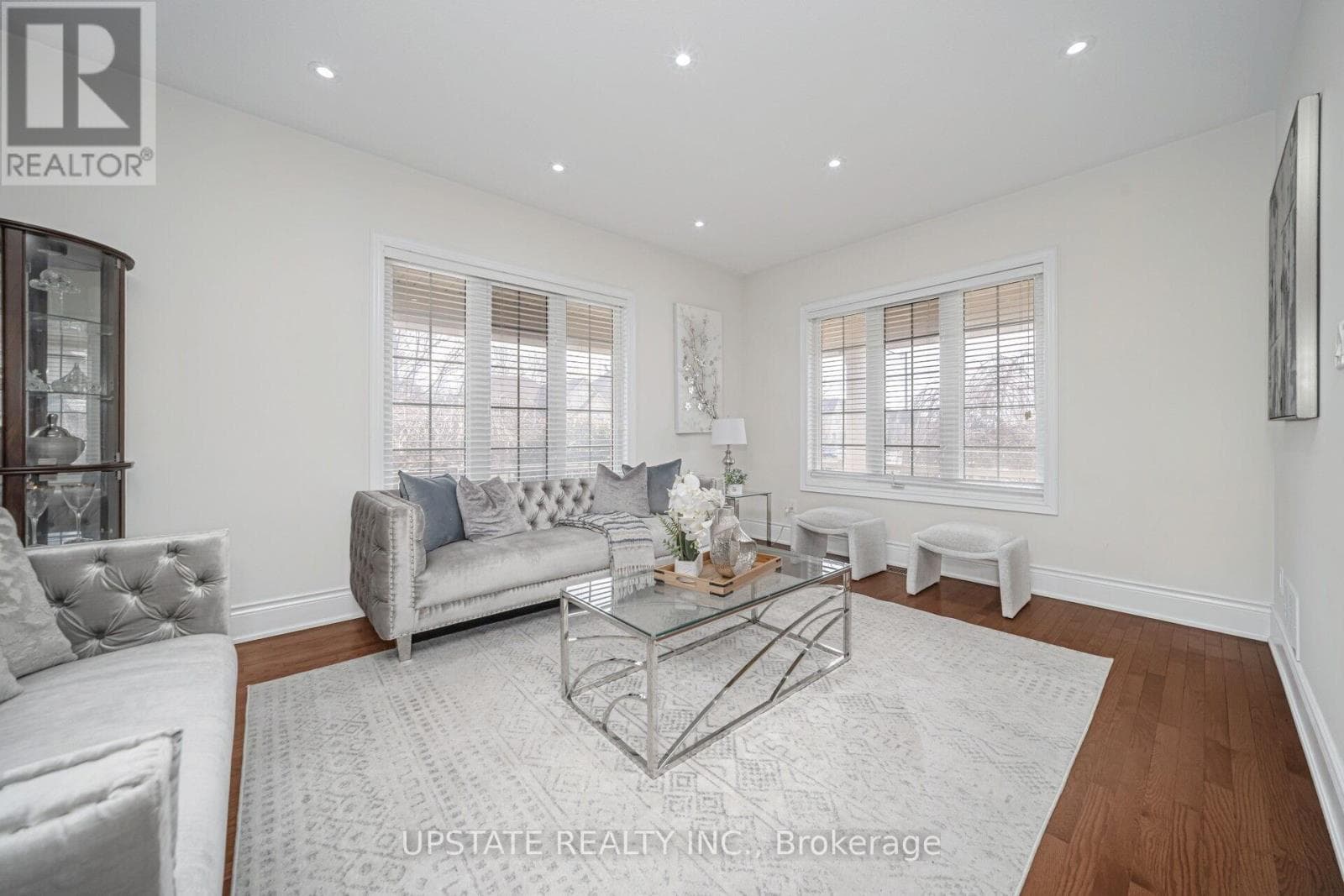 Photo of 2 BEACHVILLE CIRCLE