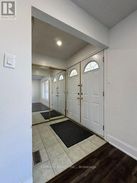 Photo of 220 JOHN TABOR TRAIL