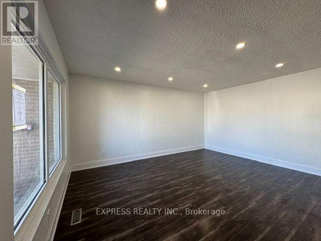 Photo of 220 JOHN TABOR TRAIL