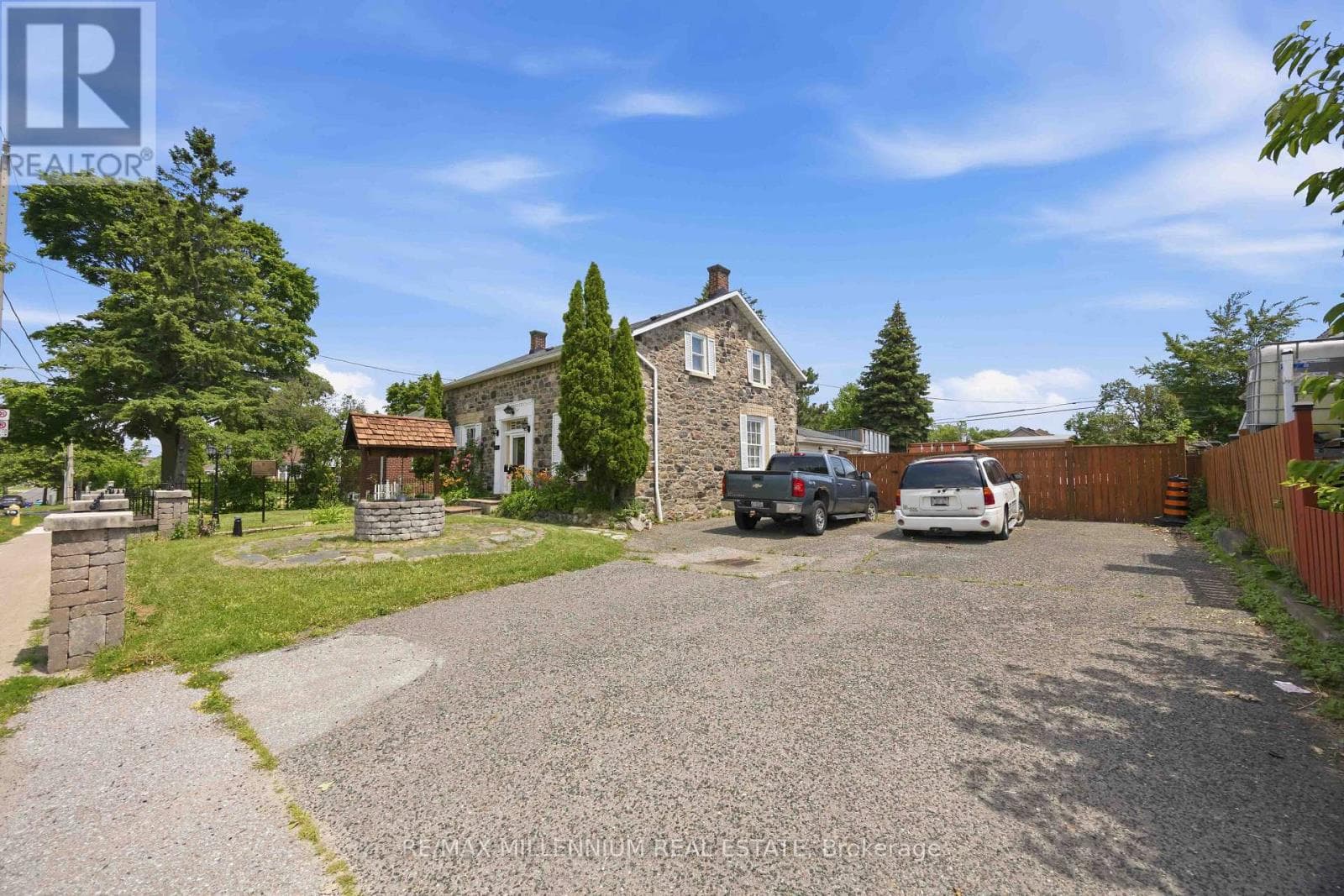 Photo of 1355 VICTORIA PARK AVENUE