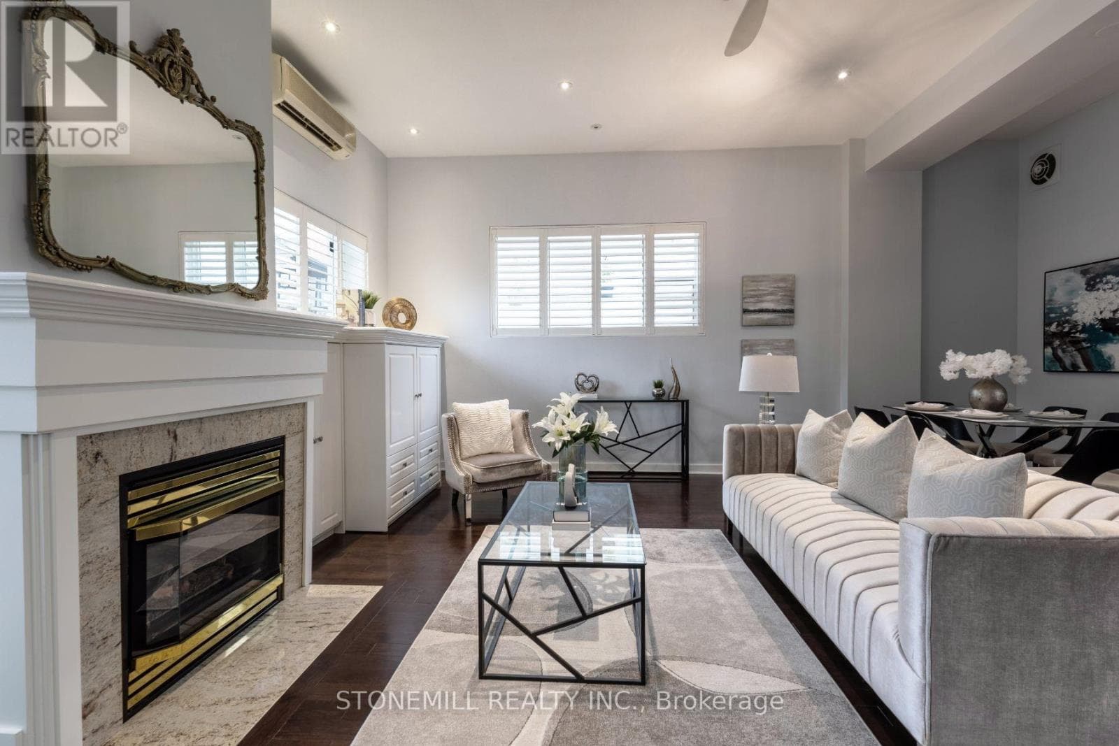 Photo of 105 - 99 COLEMAN AVENUE