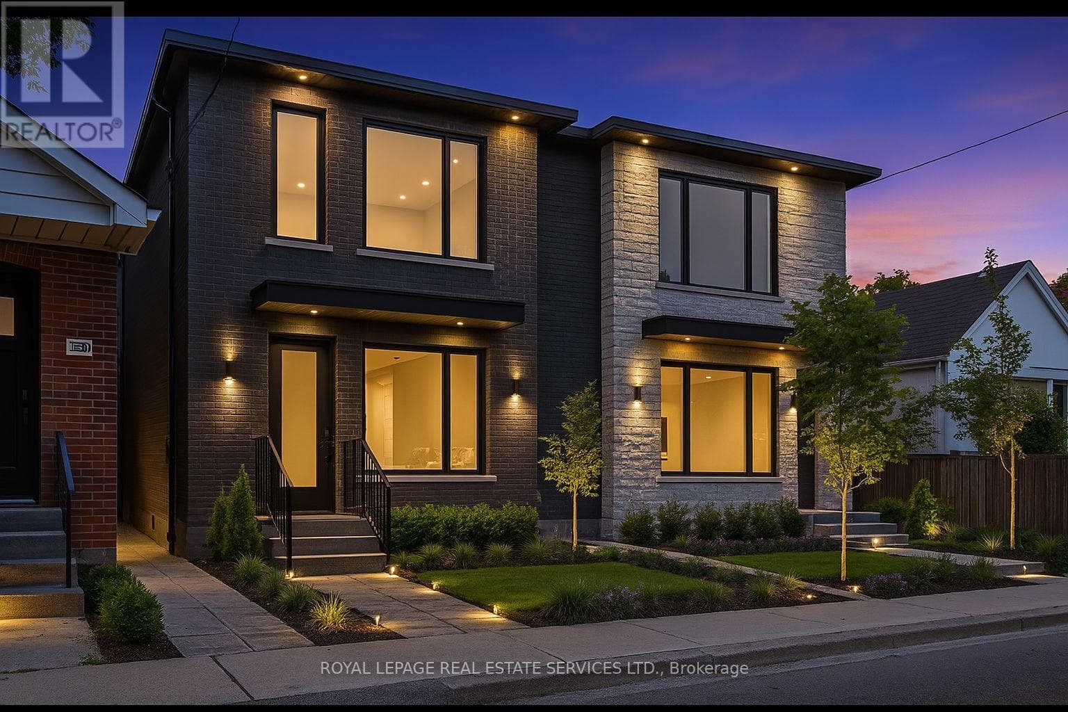 Photo of 326 LAWRENCE AVENUE W