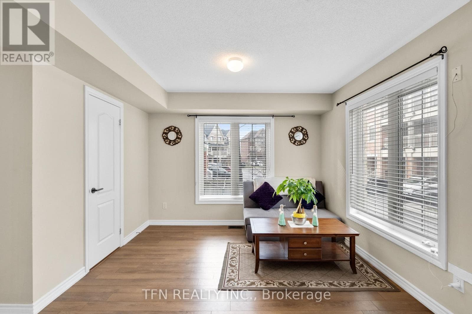 Photo of 2 SHIFF CRESCENT