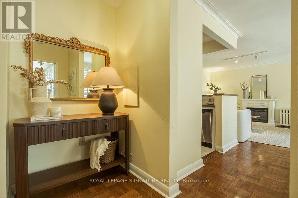 Photo of 203 - 30 ELM AVENUE