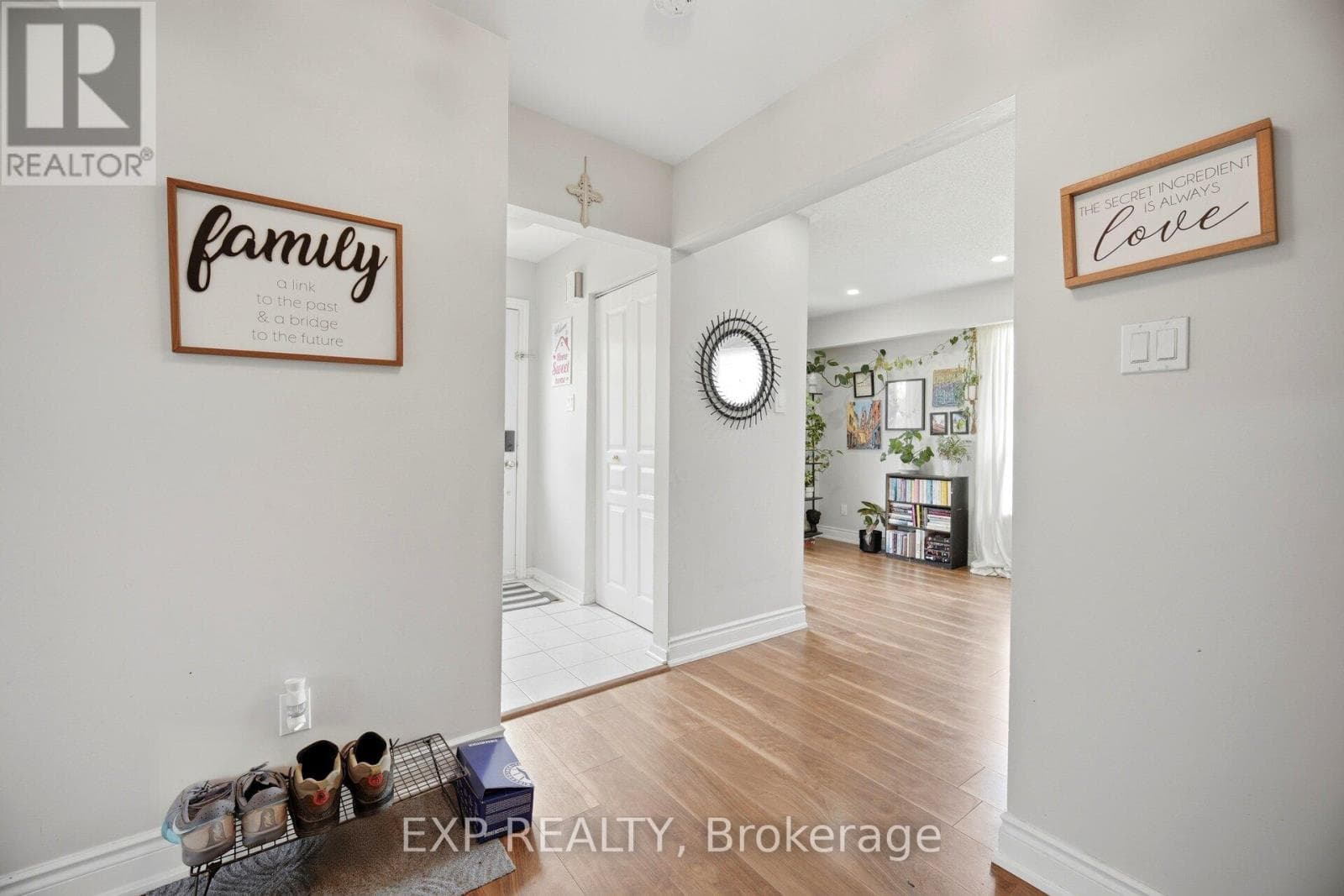 Photo of 33 EARLSDALE CRESCENT