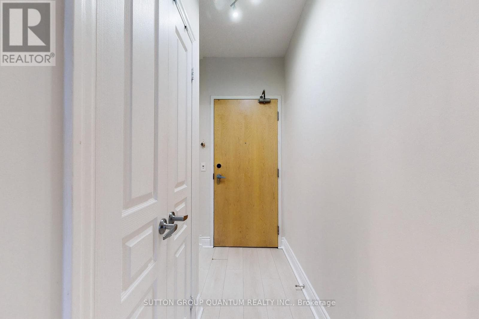 Photo of 701 - 3939 DUKE OF YORK BOULEVARD