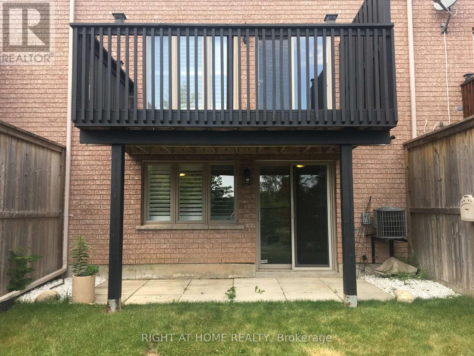 Photo of 2234 COUNTRY CLUB DRIVE