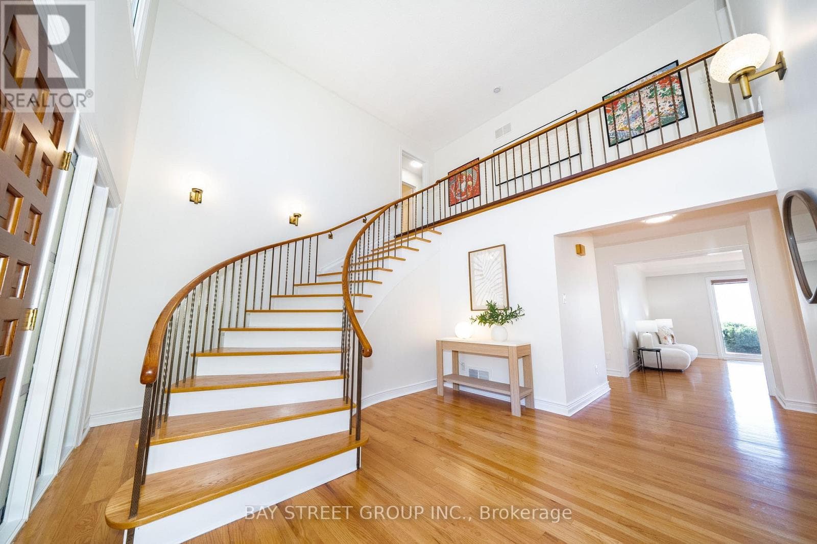 Photo of 441 GUILDWOOD PARKWAY