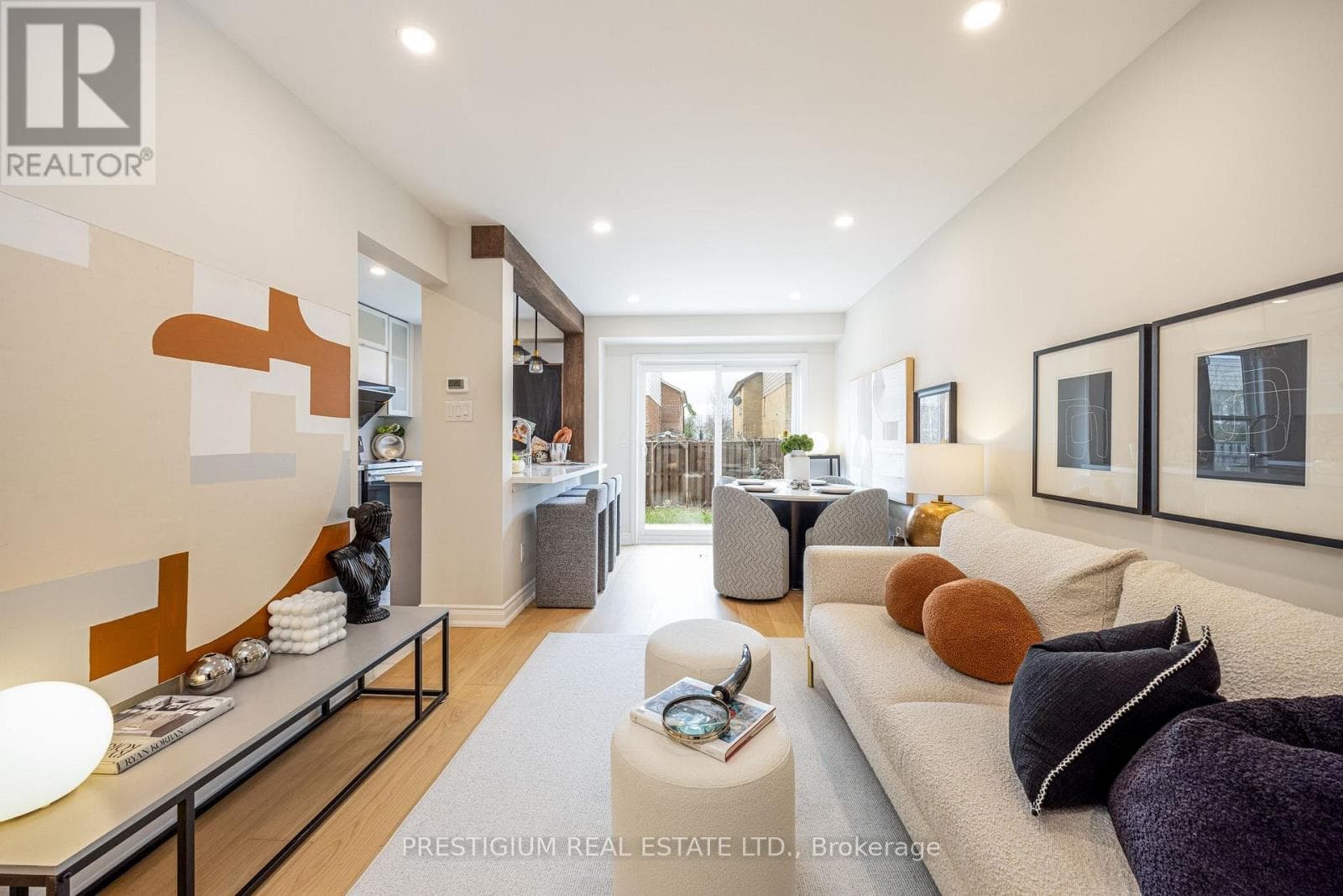 Photo of 4094 TEAKWOOD DRIVE