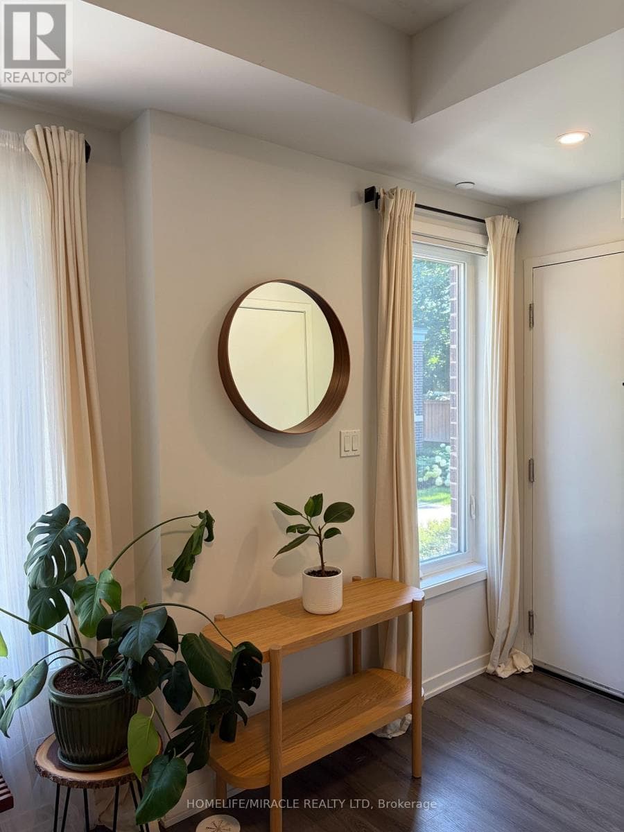 Photo of 87 - 20 WILLIAM JACKSON WAY