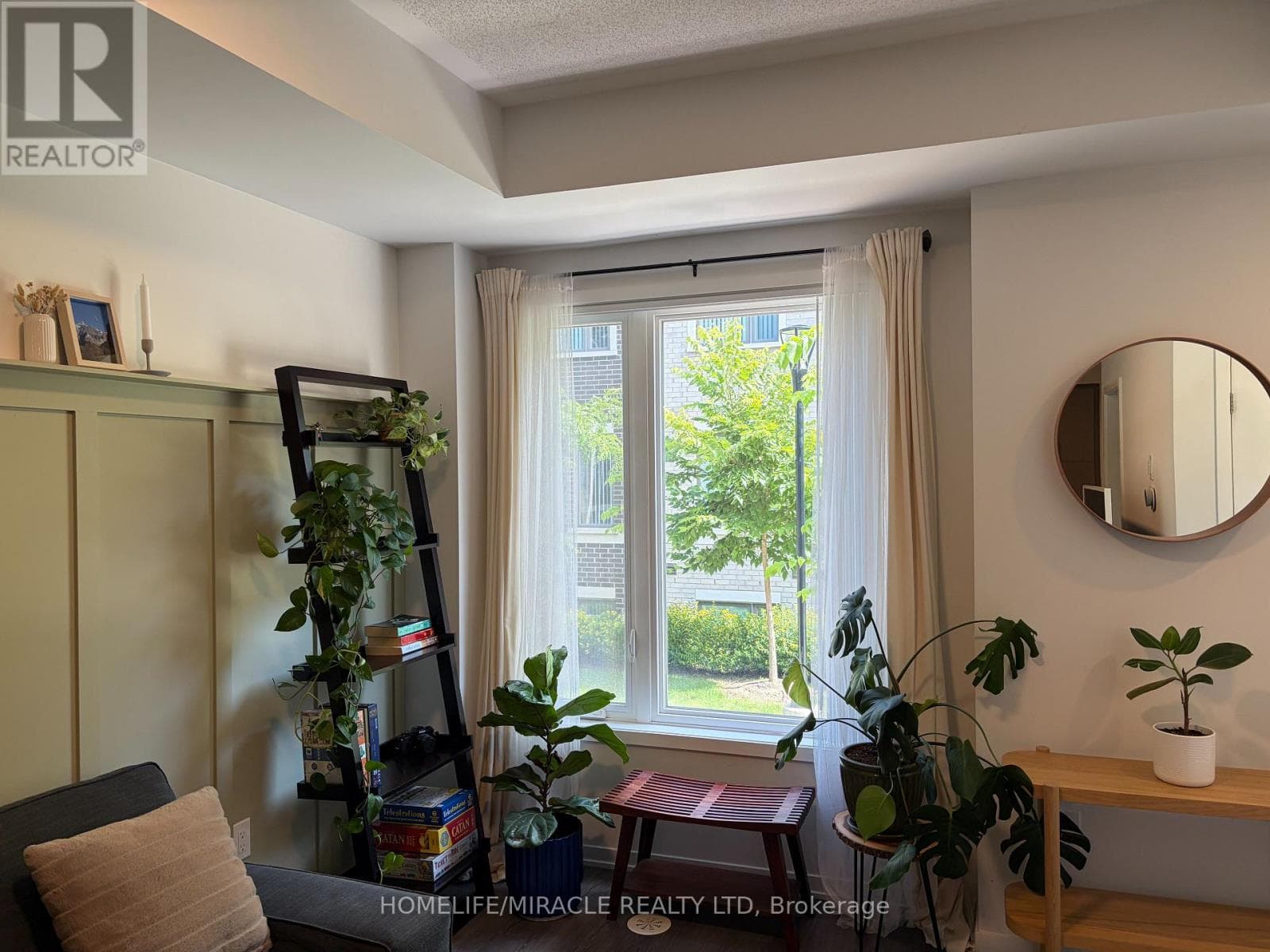 Photo of 87 - 20 WILLIAM JACKSON WAY