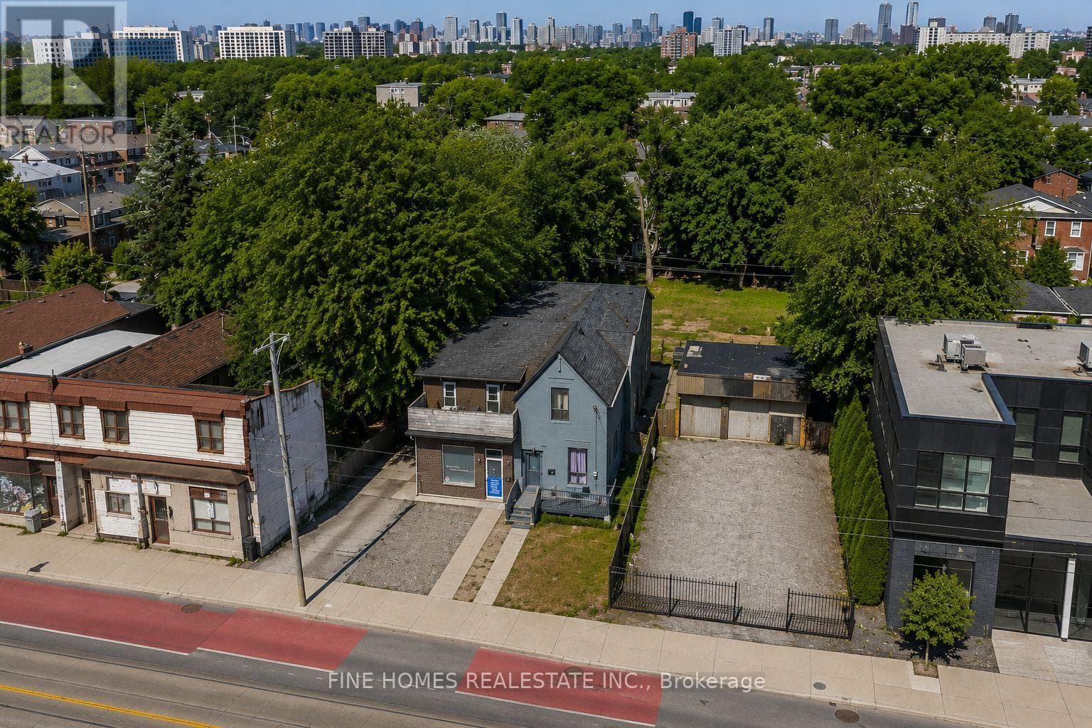 Photo of 318 DUFFERIN STREET