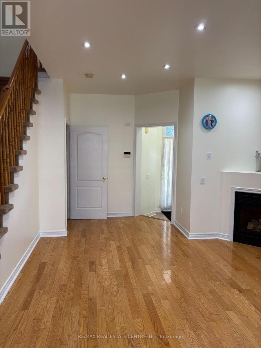 Photo of 799 LEDBURY CRESCENT