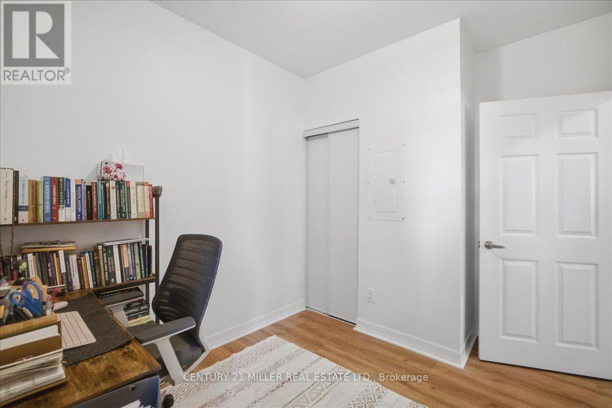 Photo of 102 - 70 STEWART STREET