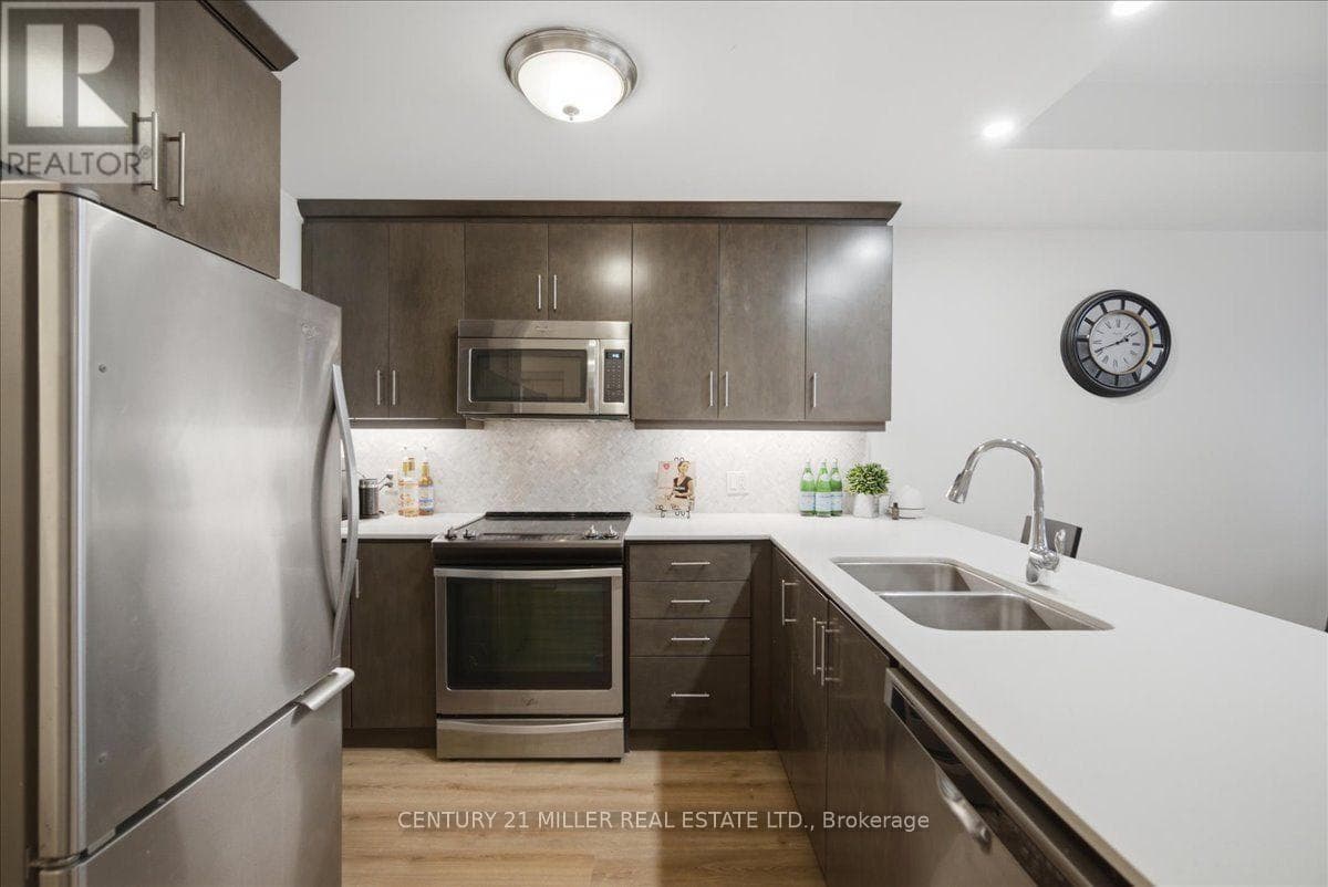 Photo of 102 - 70 STEWART STREET