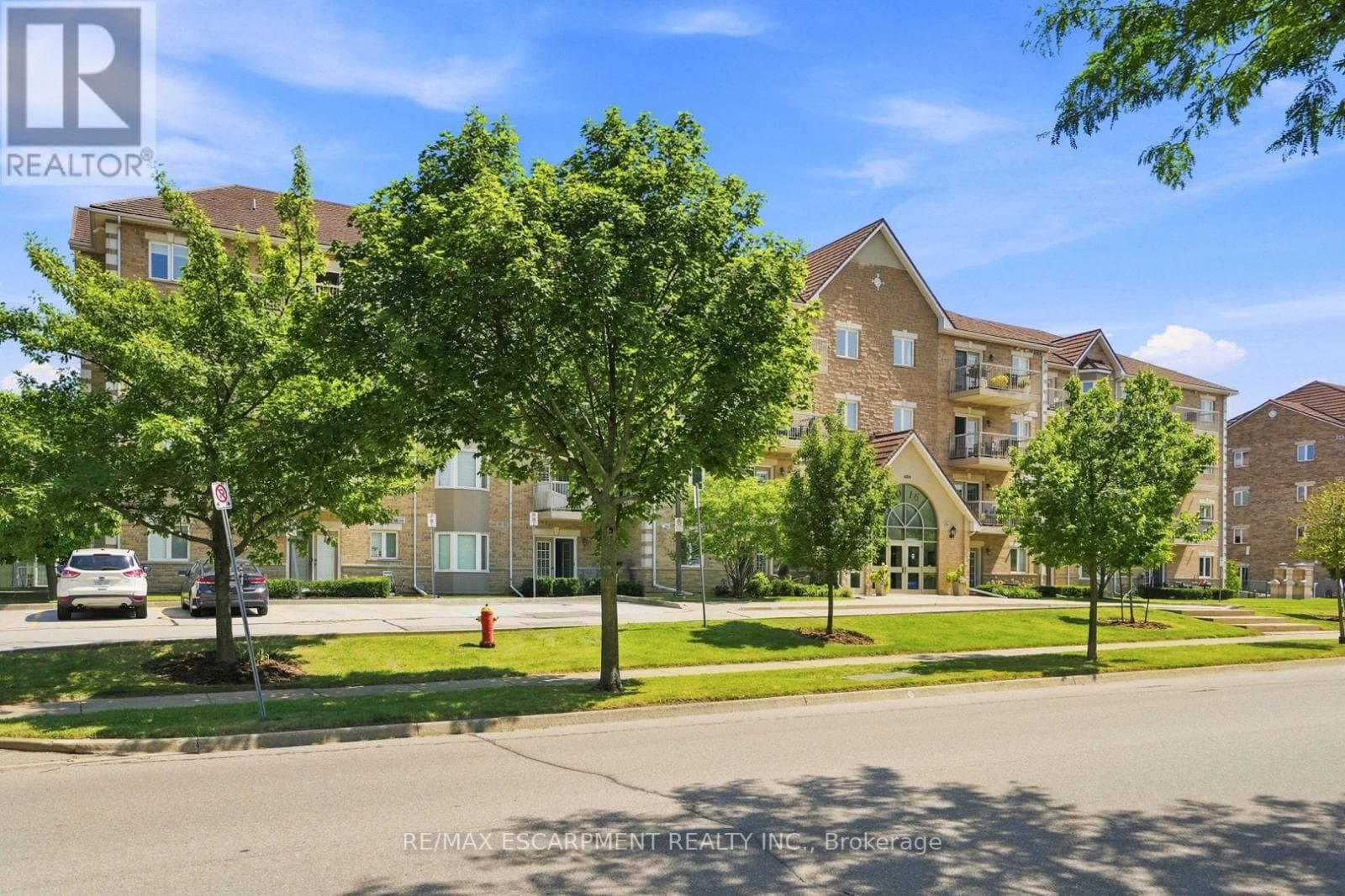 Photo of 101 - 4016 KILMER DRIVE