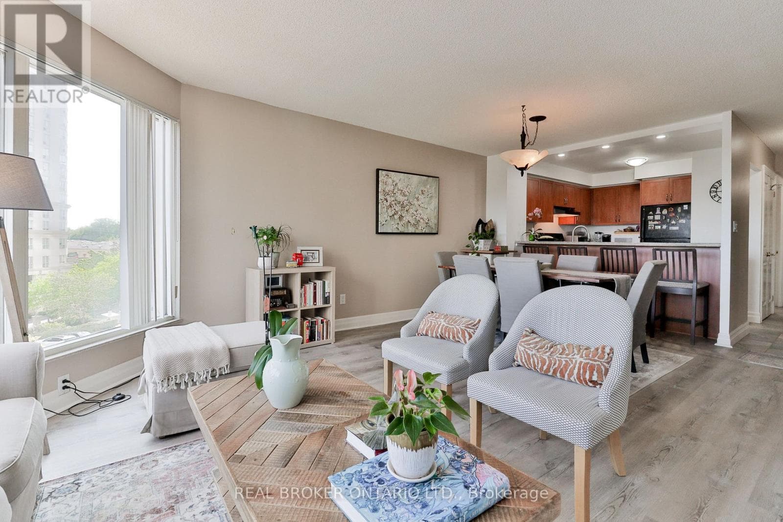 Photo of 510 - 2269 LAKE SHORE BOULEVARD W