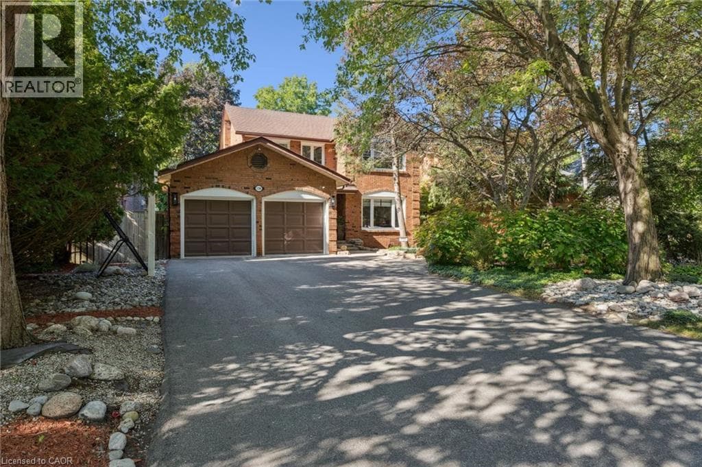 Photo of 1194 QUEEN VICTORIA Avenue