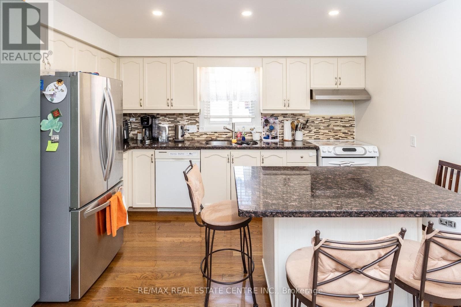 Photo of 4386 CURIA CRESCENT