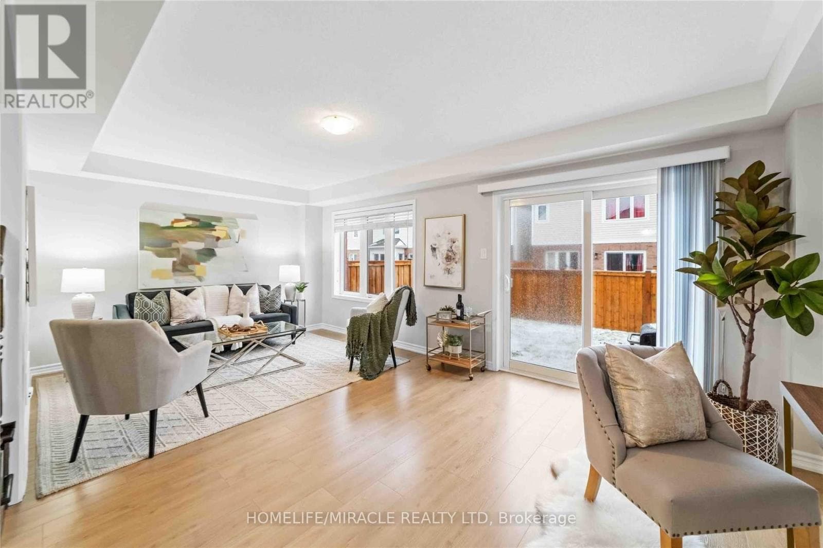 Photo of 21 DONLAMONT CIRCLE
