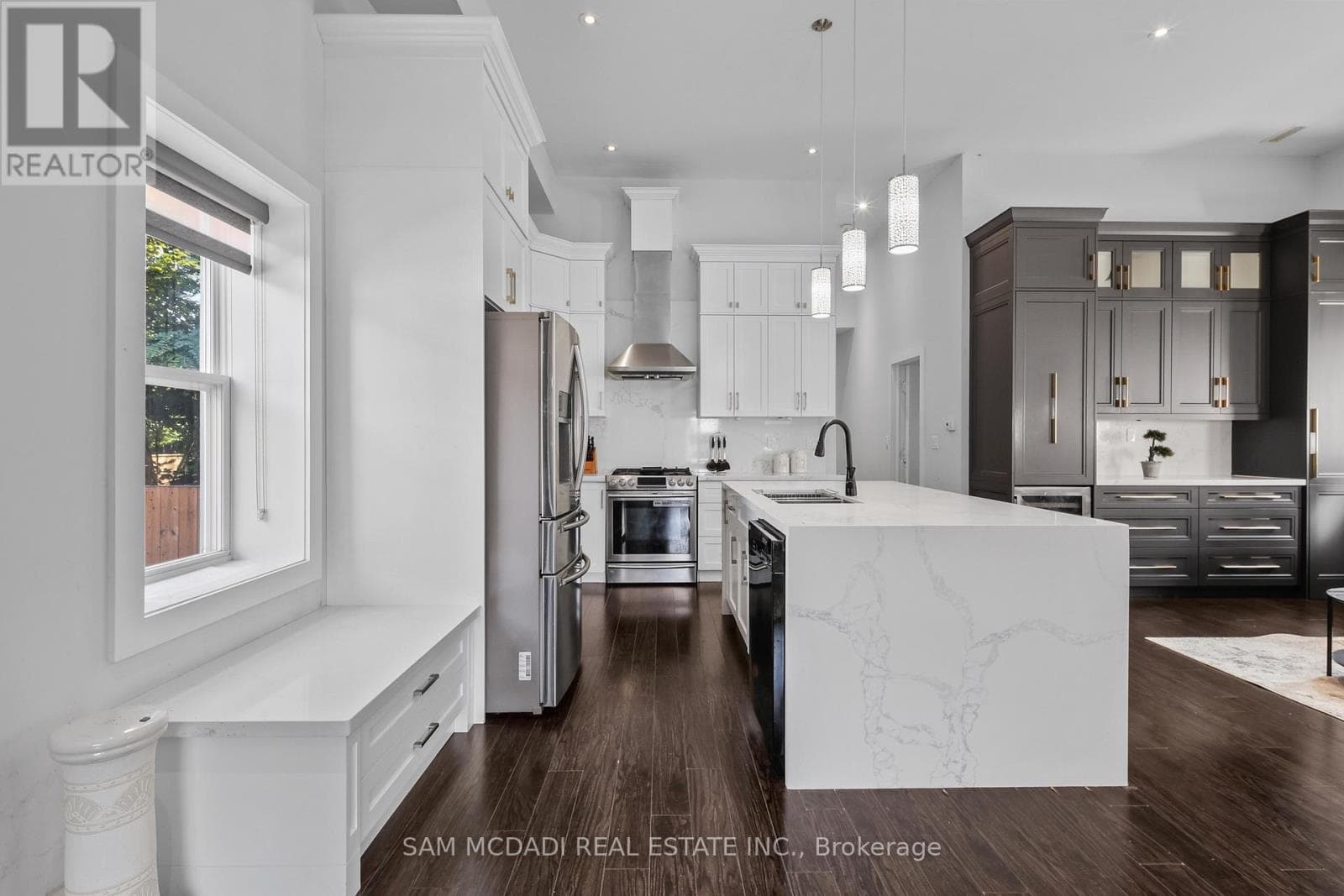 Photo of 30 MAPLE AVENUE N