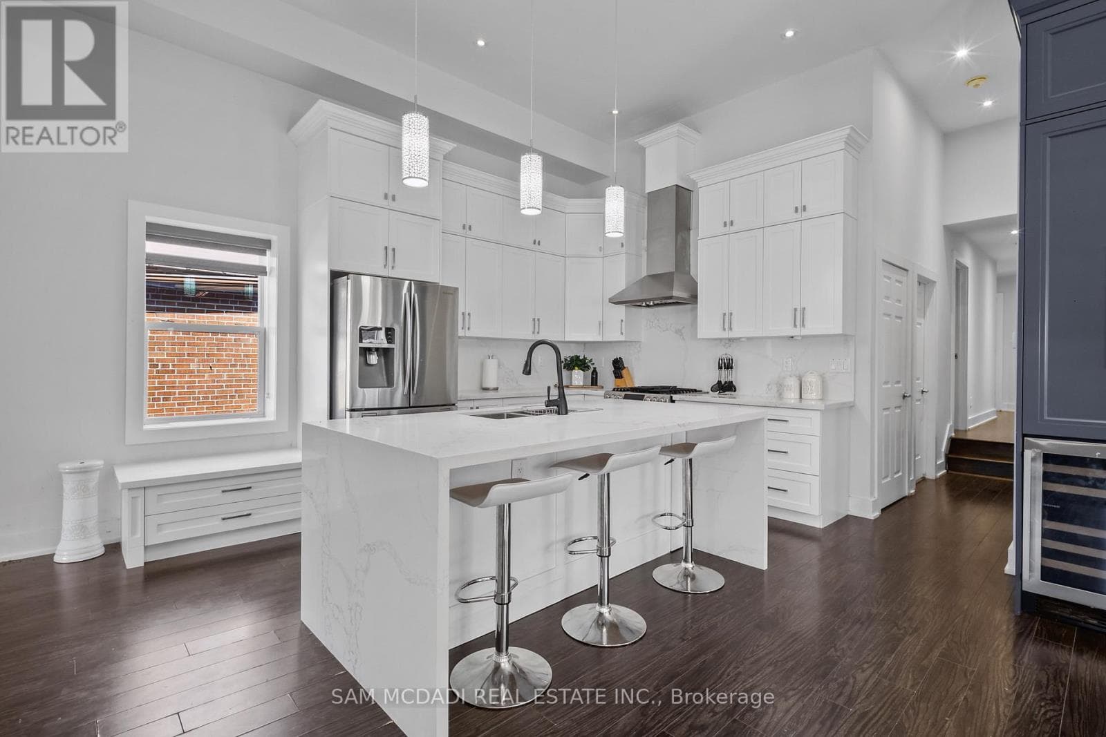 Photo of 30 MAPLE AVENUE N