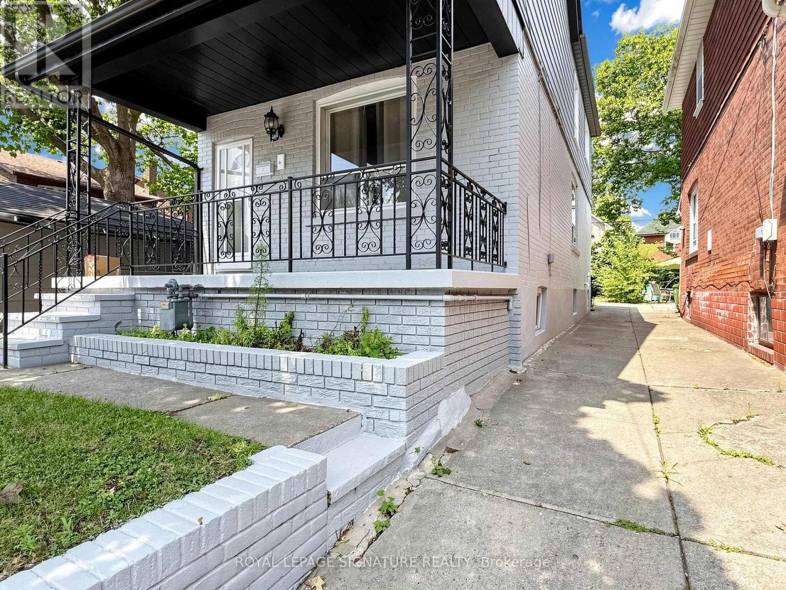 Photo of 8 HARRIS AVENUE