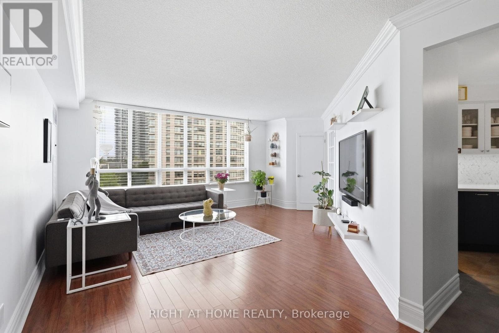 Photo of 312 - 2285 LAKE SHORE BOULEVARD W