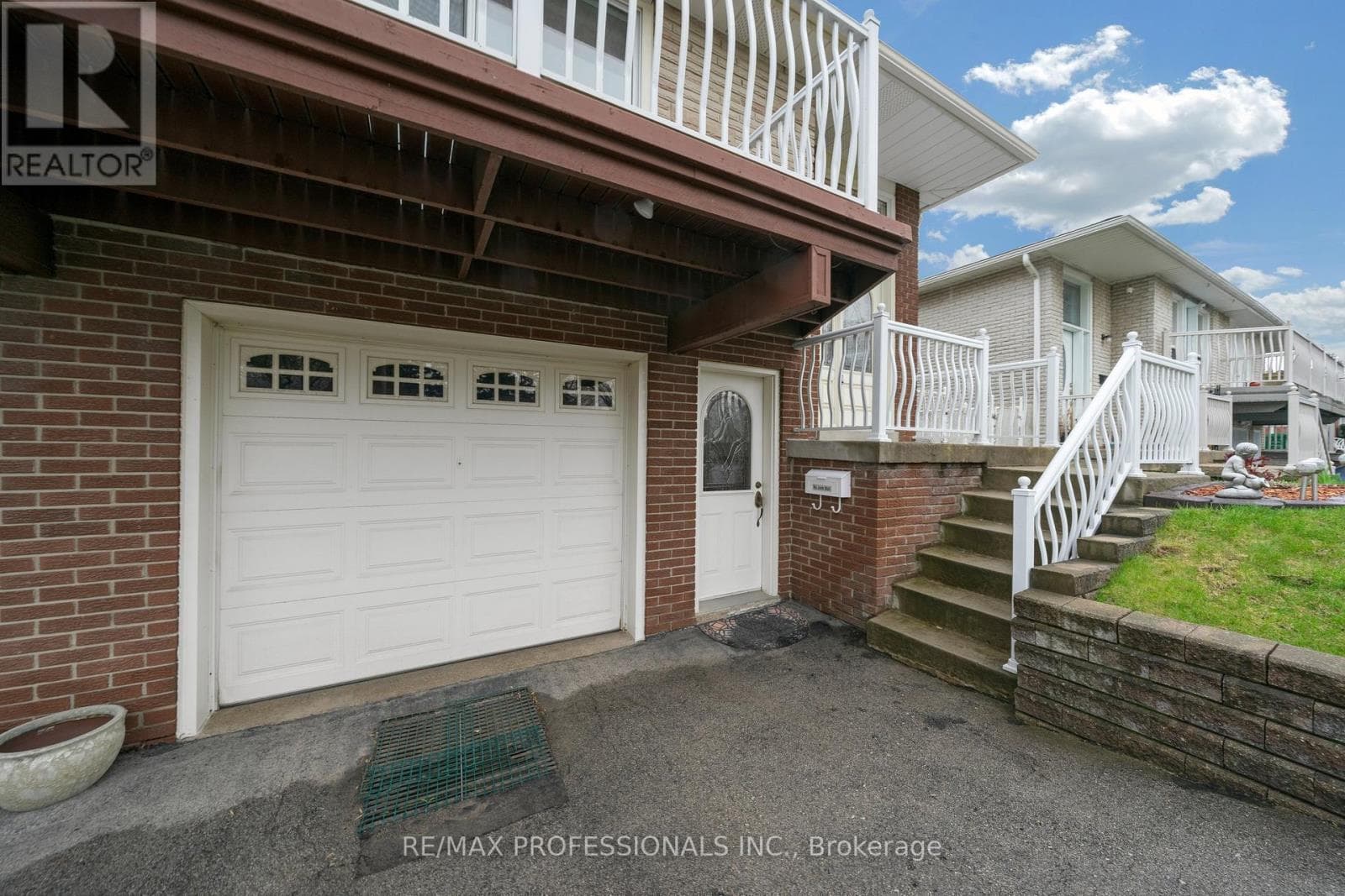 Photo of 1877 SILVERBERRY CRESCENT