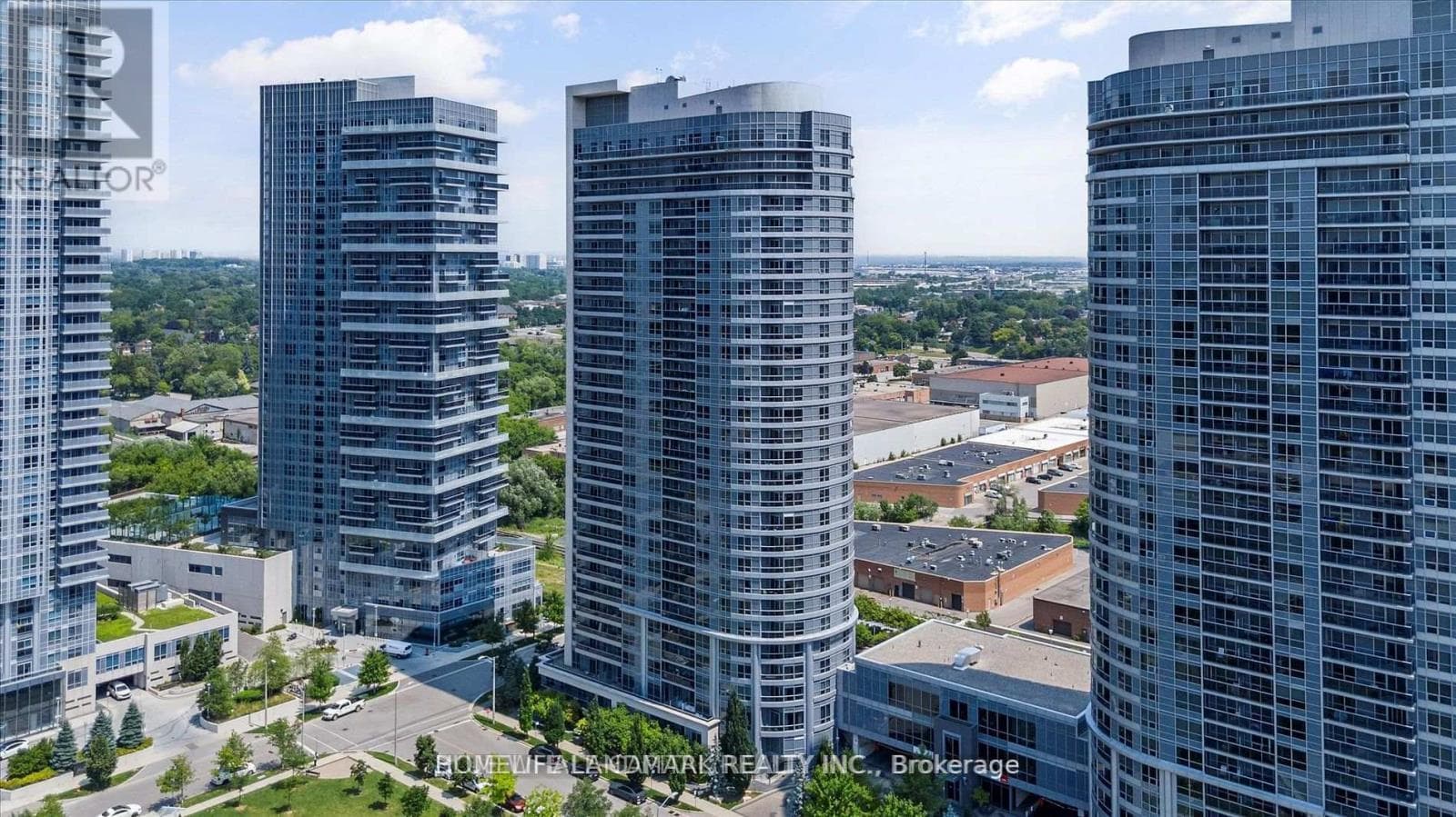 Photo of 2613 - 181 VILLAGE GREEN SQUARE