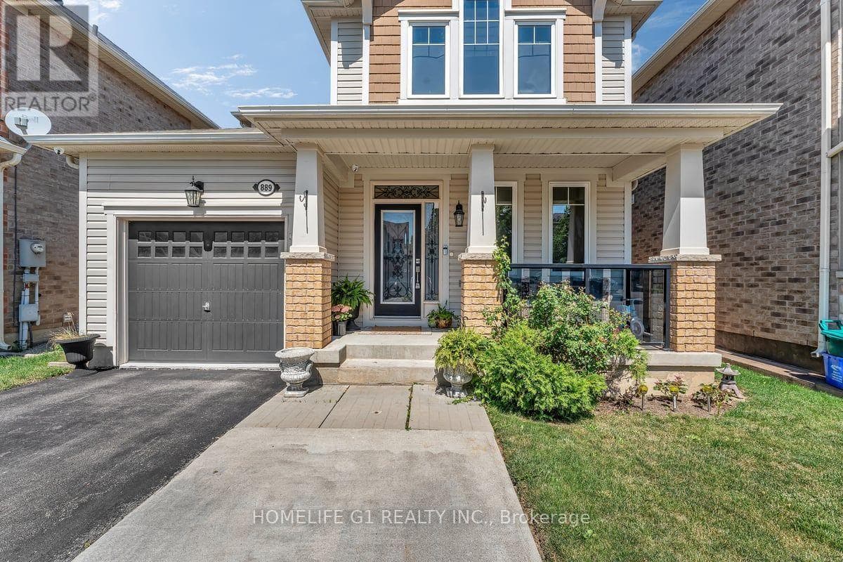 Photo of 889 CHALLINOR TERRACE