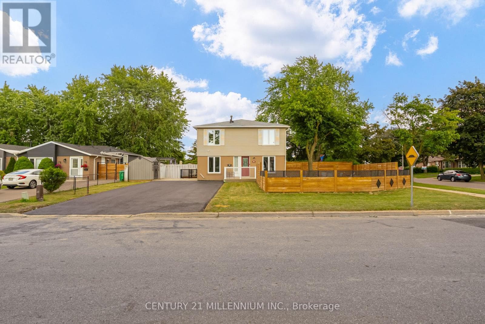 Photo of 75 GOLDCREST ROAD