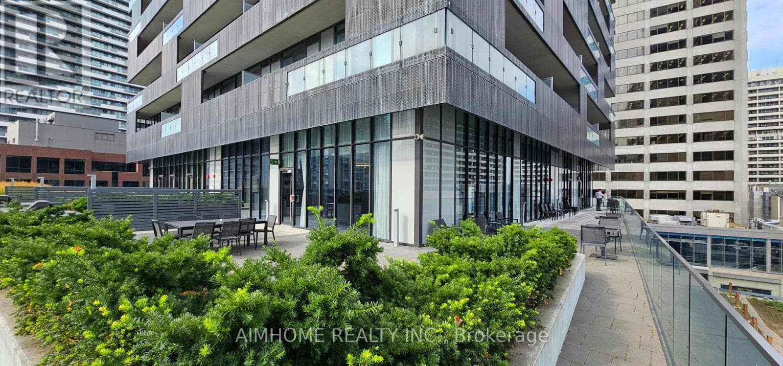Photo of 1711 - 8 EGLINTON AVENUE E