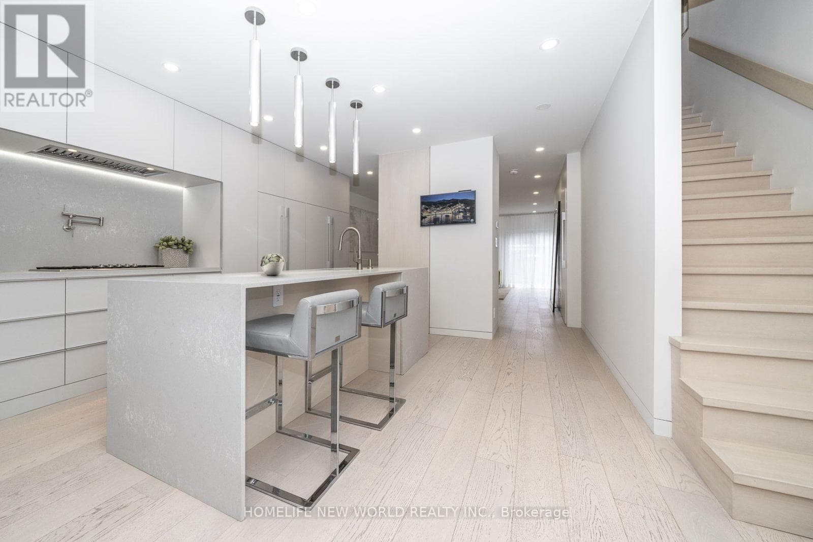 Photo of 30 CARLING AVENUE