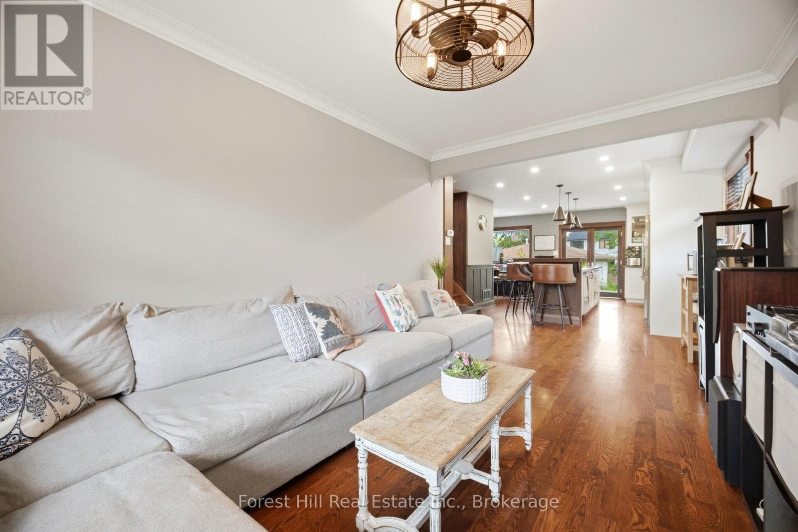 Photo of 39 BROADVIEW AVENUE