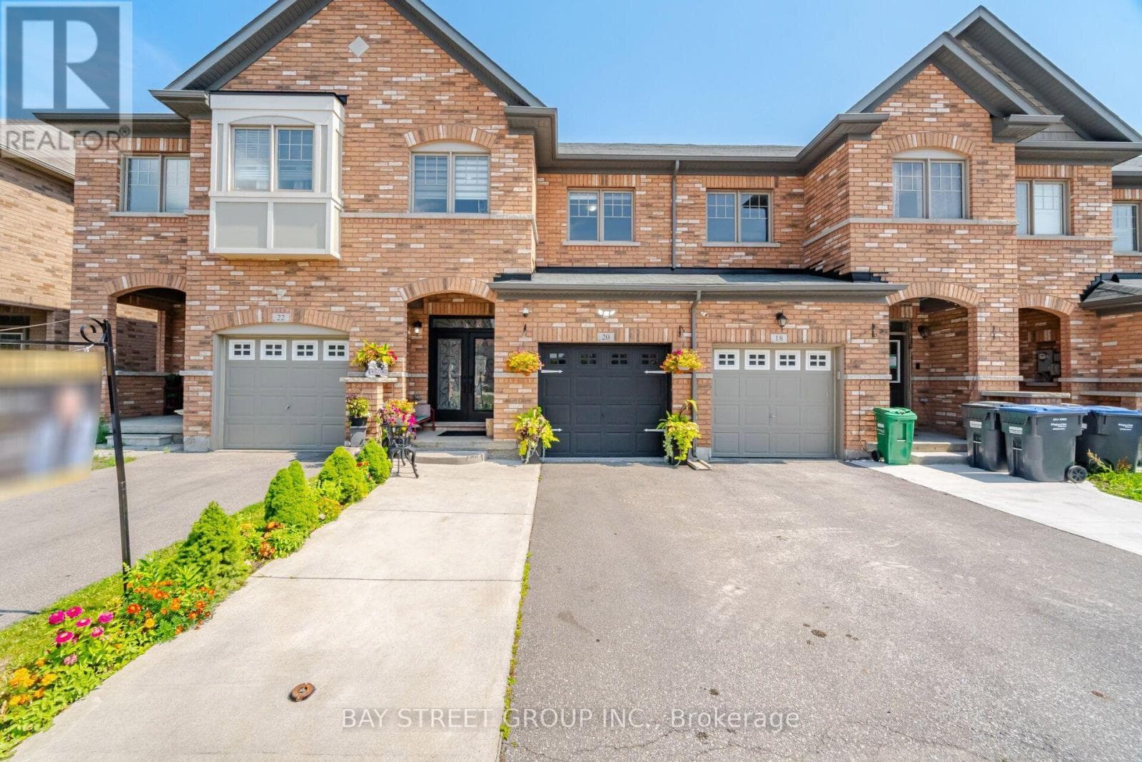 Photo of 20 DAVENFIELD CIRCLE